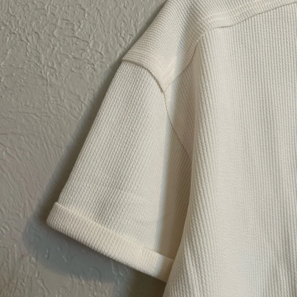 Relaxed Fit Ribbed Tee 🤍 - Picture 7 of 10